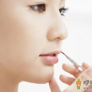 熬夜后如何打理你的妆容